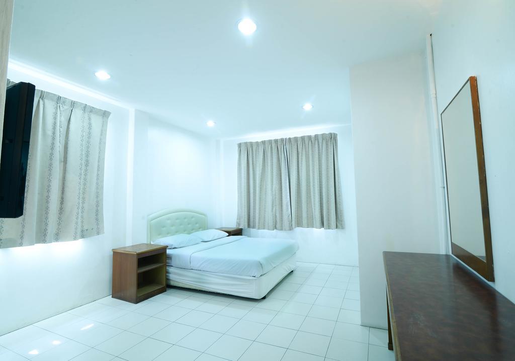 Mersing Hotel Exterior photo